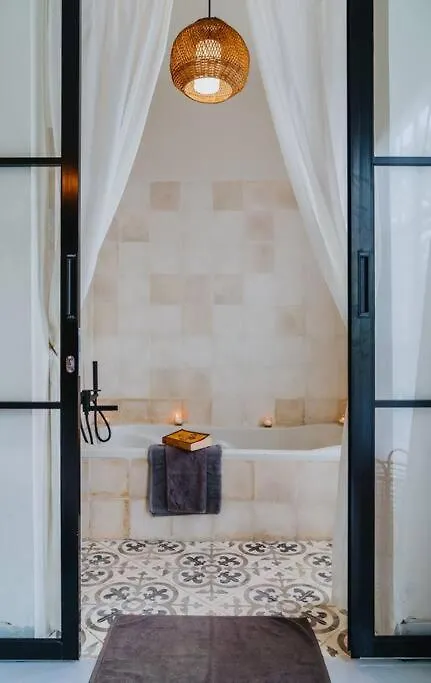 New Cozy, Smart, Renovated Flat Western Standard Ubud  Indonesia