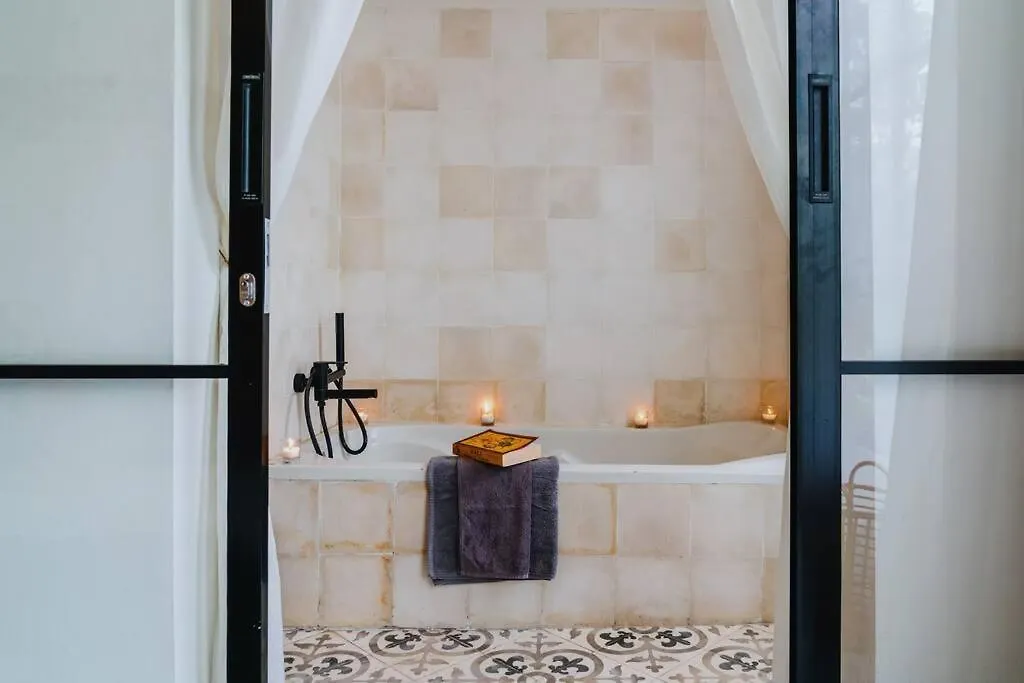 New Cozy, Smart, Renovated Flat Western Standard Ubud  Apartment
